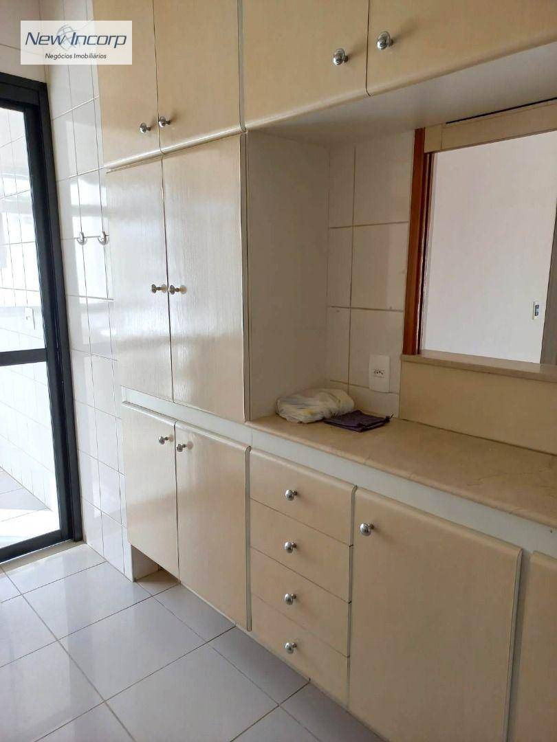 Apartamento à venda com 2 quartos, 70m² - Foto 10