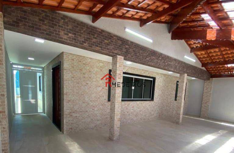 Casa à venda com 3 quartos, 150m² - Foto 2