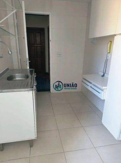 Apartamento à venda com 2 quartos, 72m² - Foto 8