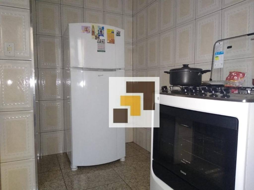 Sobrado à venda e aluguel com 3 quartos, 180m² - Foto 7