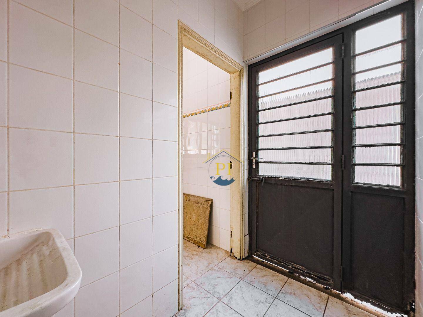 Casa à venda com 2 quartos, 75m² - Foto 18