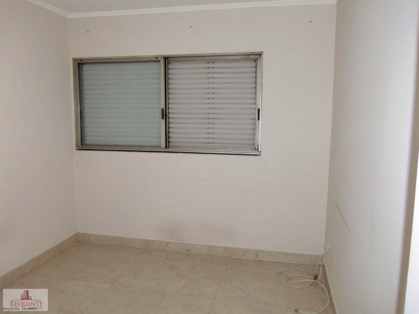 Apartamento para alugar com 2 quartos, 72m² - Foto 5