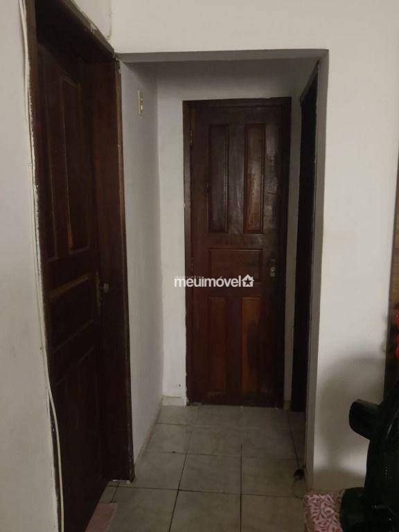 Casa à venda com 5 quartos, 250m² - Foto 13