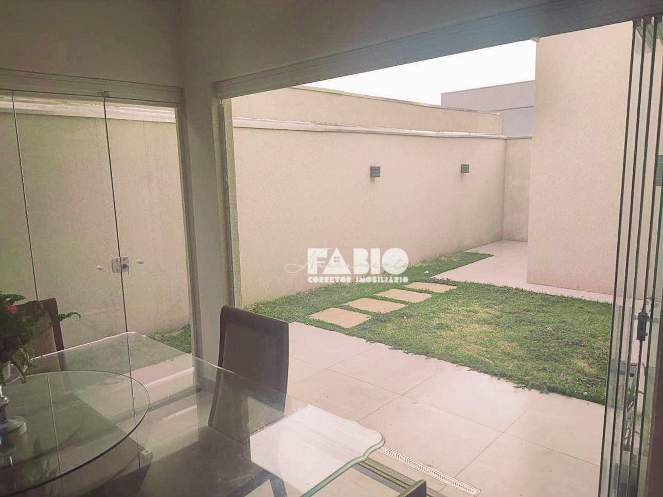 Casa de Condomínio à venda com 3 quartos, 150m² - Foto 4