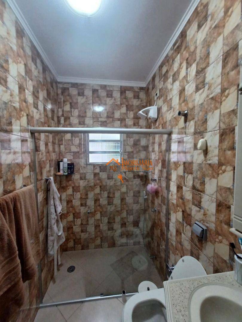 Sobrado à venda e aluguel com 3 quartos, 230m² - Foto 34