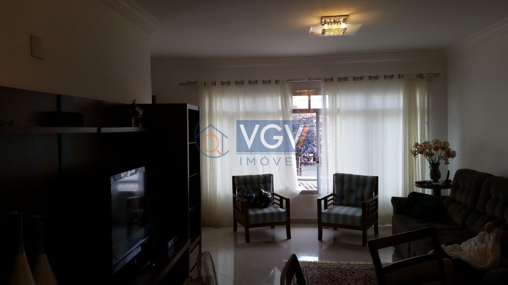 Casa à venda com 3 quartos, 202m² - Foto 6