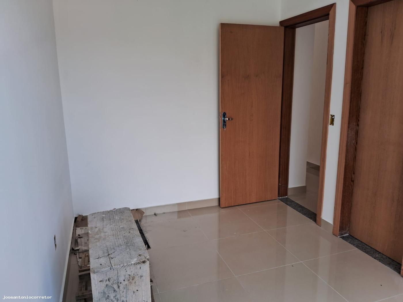 Casa à venda com 2 quartos, 125m² - Foto 19