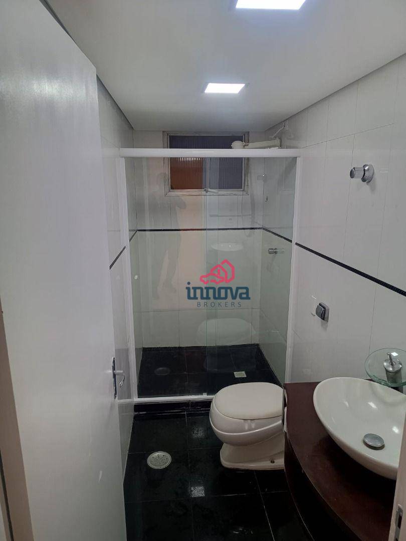 Apartamento à venda com 2 quartos, 67m² - Foto 3