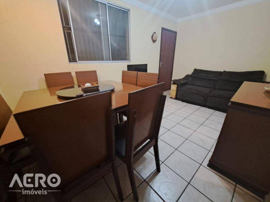 Apartamento à venda com 2 quartos, 58m² - Foto 2