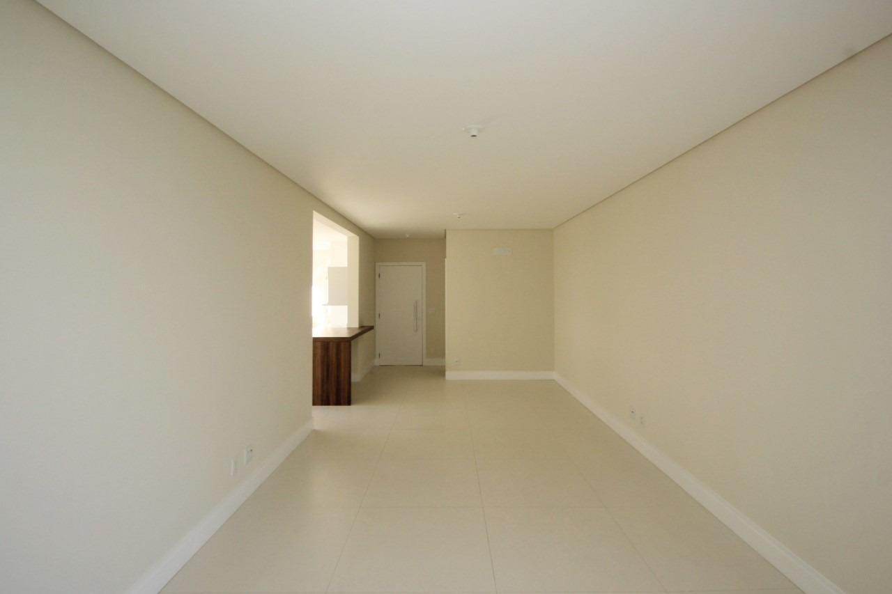 Apartamento para alugar com 3 quartos, 139m² - Foto 7