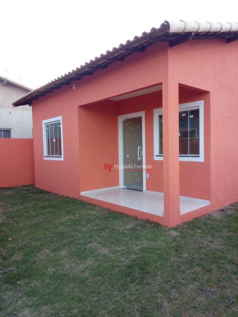 Casa à venda com 2 quartos, 54m² - Foto 2