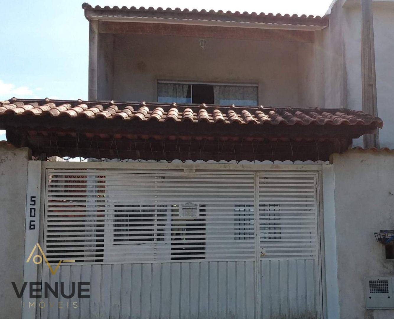 Casa à venda com 3 quartos, 156m² - Foto 1