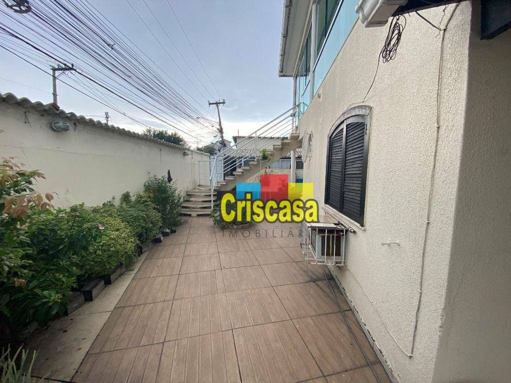 Casa à venda com 6 quartos, 250m² - Foto 6