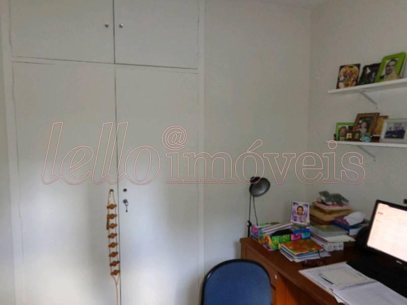 Apartamento para alugar com 2 quartos, 76m² - Foto 5