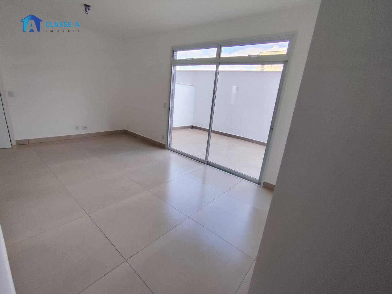 Apartamento à venda com 2 quartos, 90m² - Foto 7