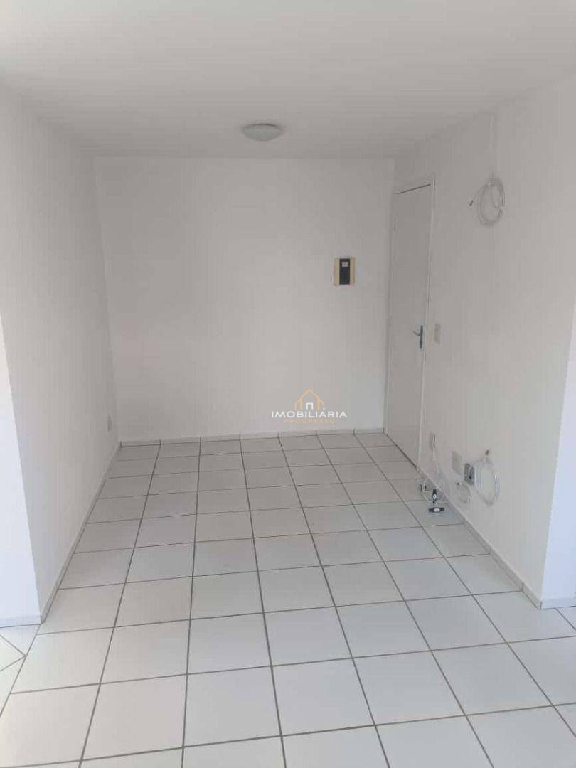 Apartamento à venda com 2 quartos, 49m² - Foto 3