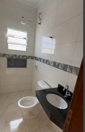 Casa à venda com 2 quartos, 180m² - Foto 9