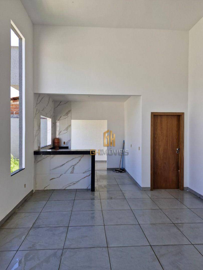 Casa à venda com 3 quartos, 120m² - Foto 8