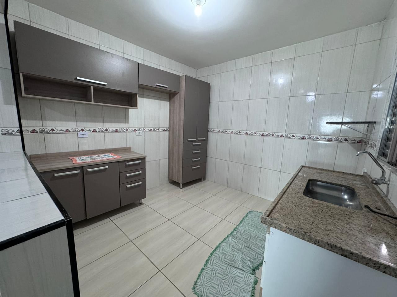 Casa à venda com 2 quartos, 200M2 - Foto 1