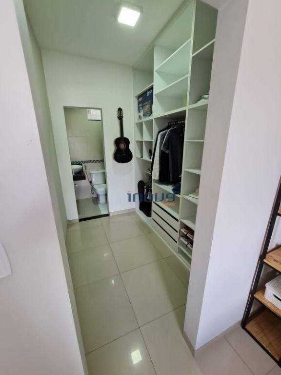 Casa de Condomínio à venda com 4 quartos, 263m² - Foto 10