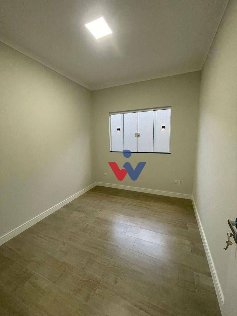 Casa à venda com 3 quartos, 95m² - Foto 9