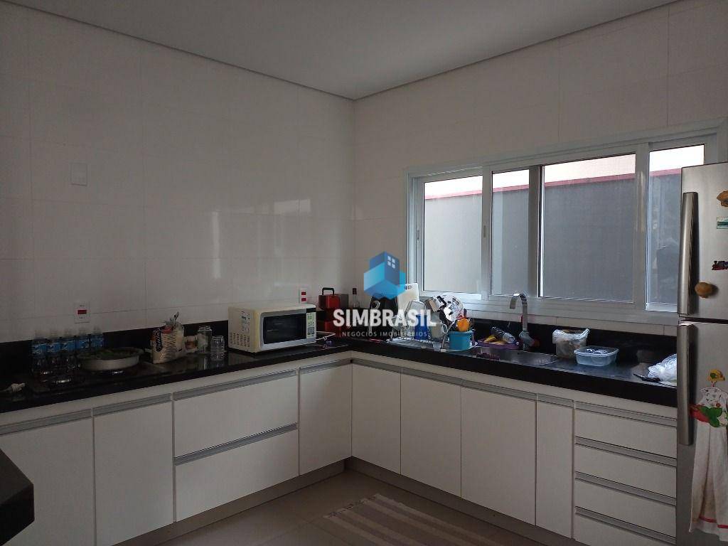 Casa, 3 quartos, 220 m² - Foto 6