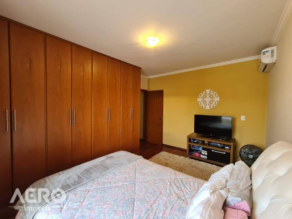 Casa à venda com 3 quartos, 275m² - Foto 63