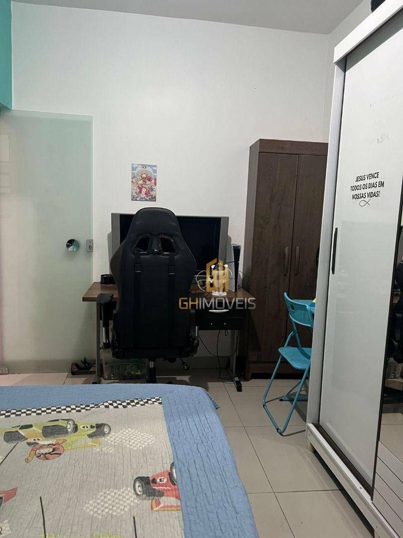 Casa à venda com 3 quartos, 201m² - Foto 7