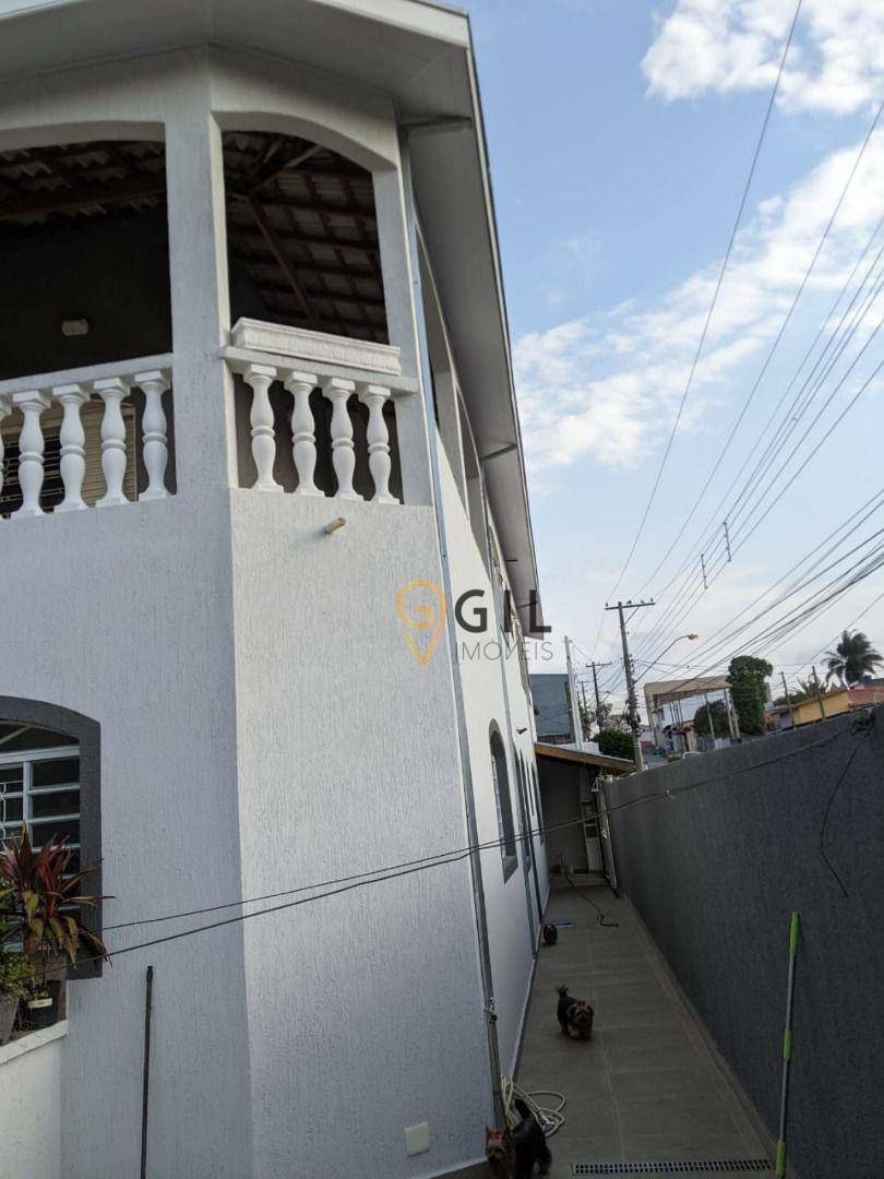 Sobrado à venda com 3 quartos, 230m² - Foto 2