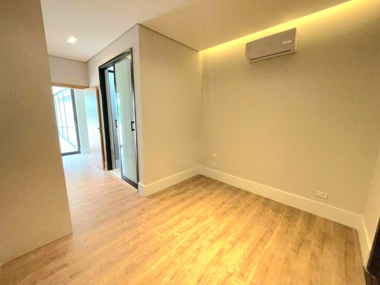 Casa para alugar com 4 quartos, 254m² - Foto 18