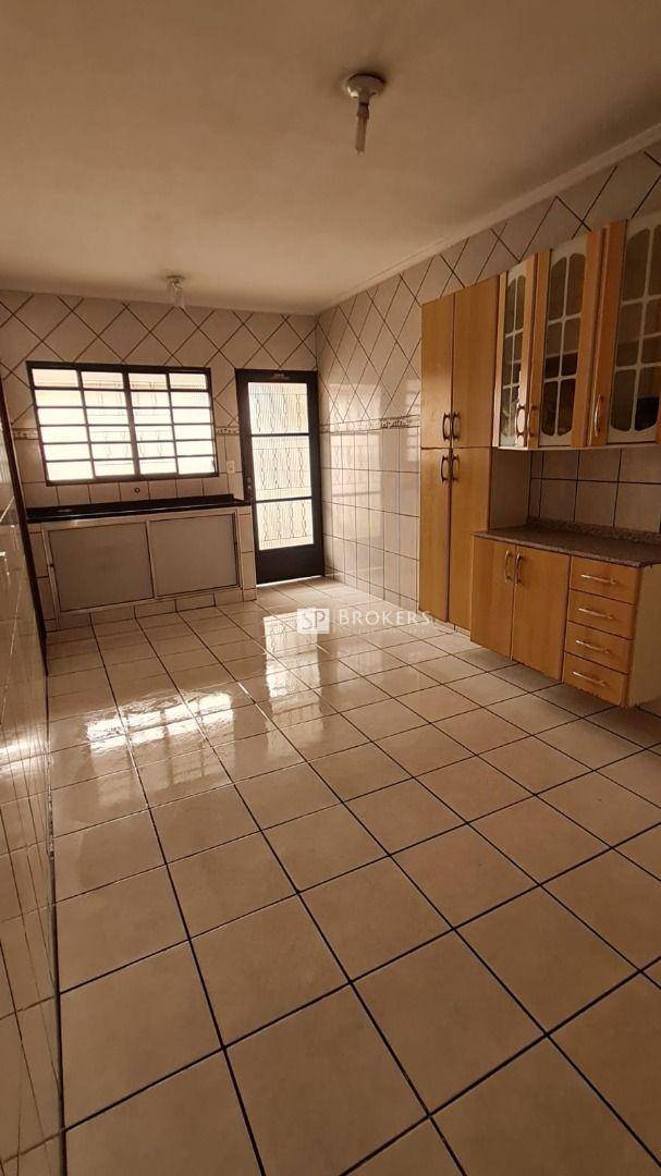 Casa à venda com 3 quartos, 90m² - Foto 8