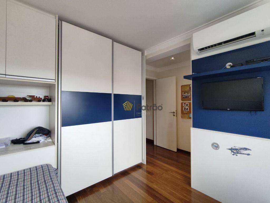 Apartamento à venda com 3 quartos, 242m² - Foto 31