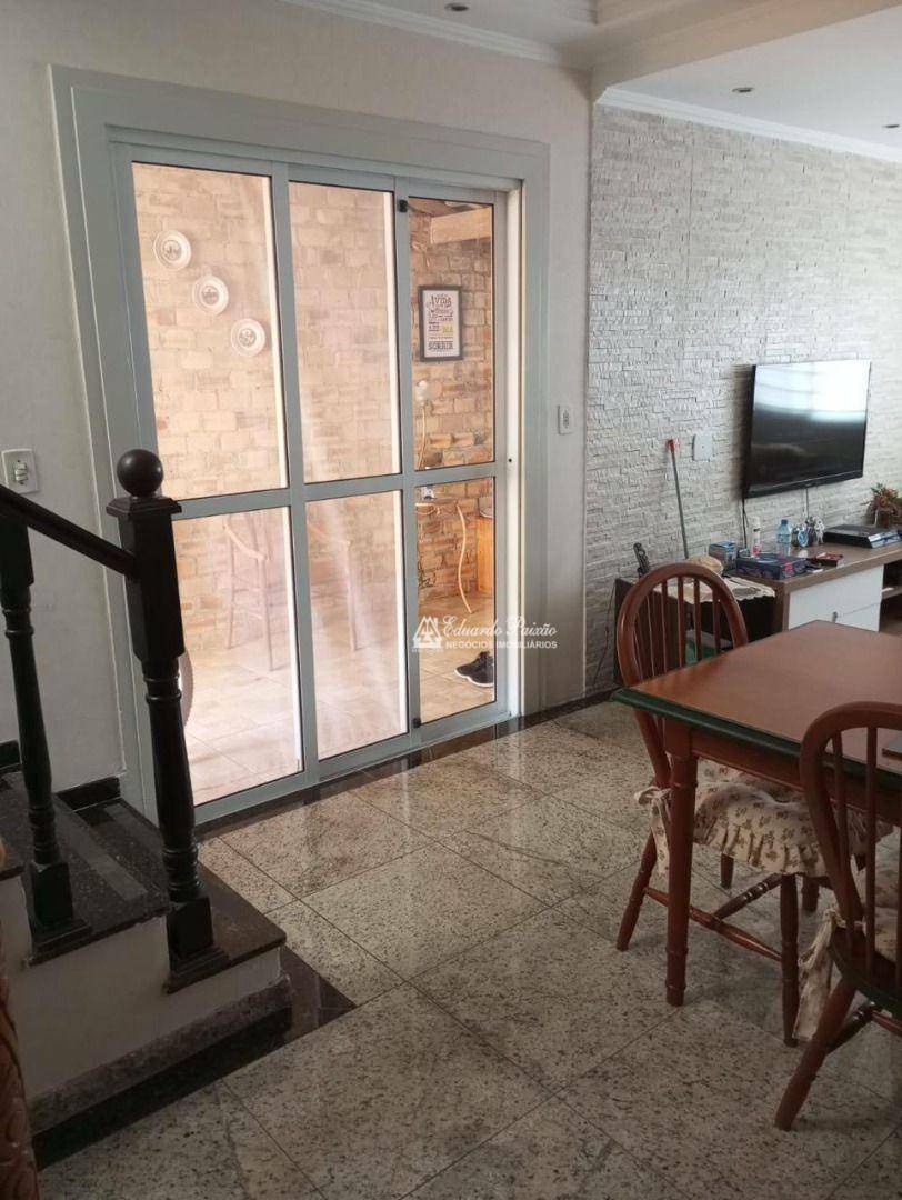 Sobrado à venda com 3 quartos, 92m² - Foto 3