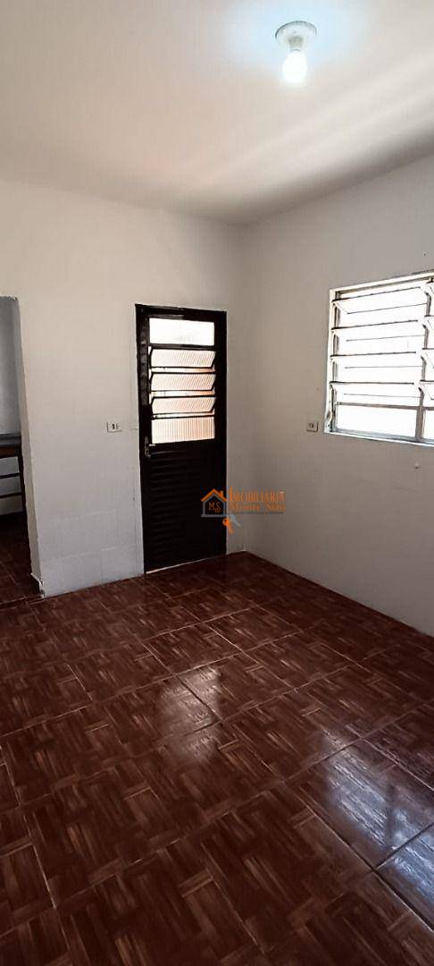 Casa à venda com 4 quartos, 200m² - Foto 18