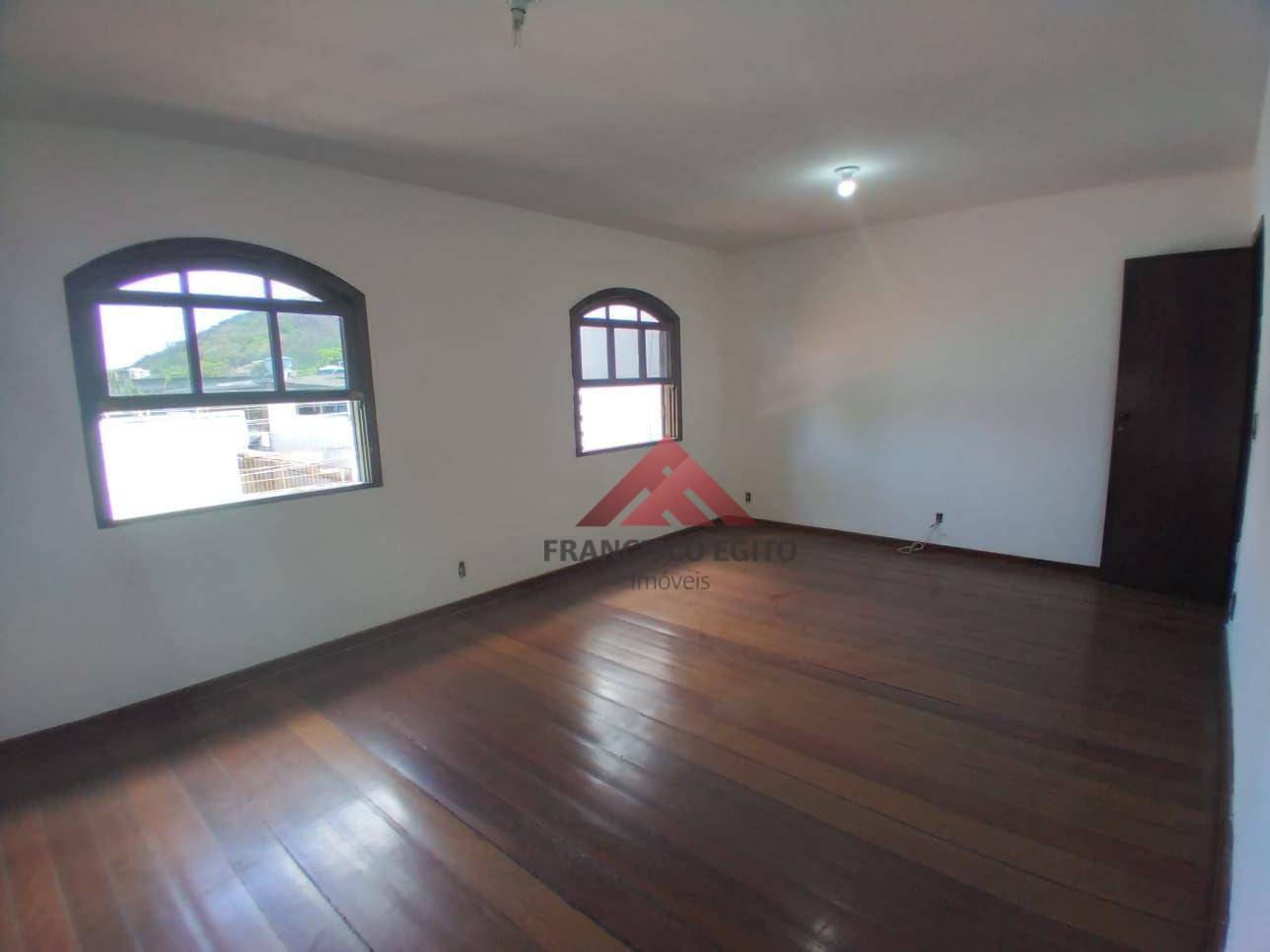 Casa à venda com 3 quartos, 73m² - Foto 6