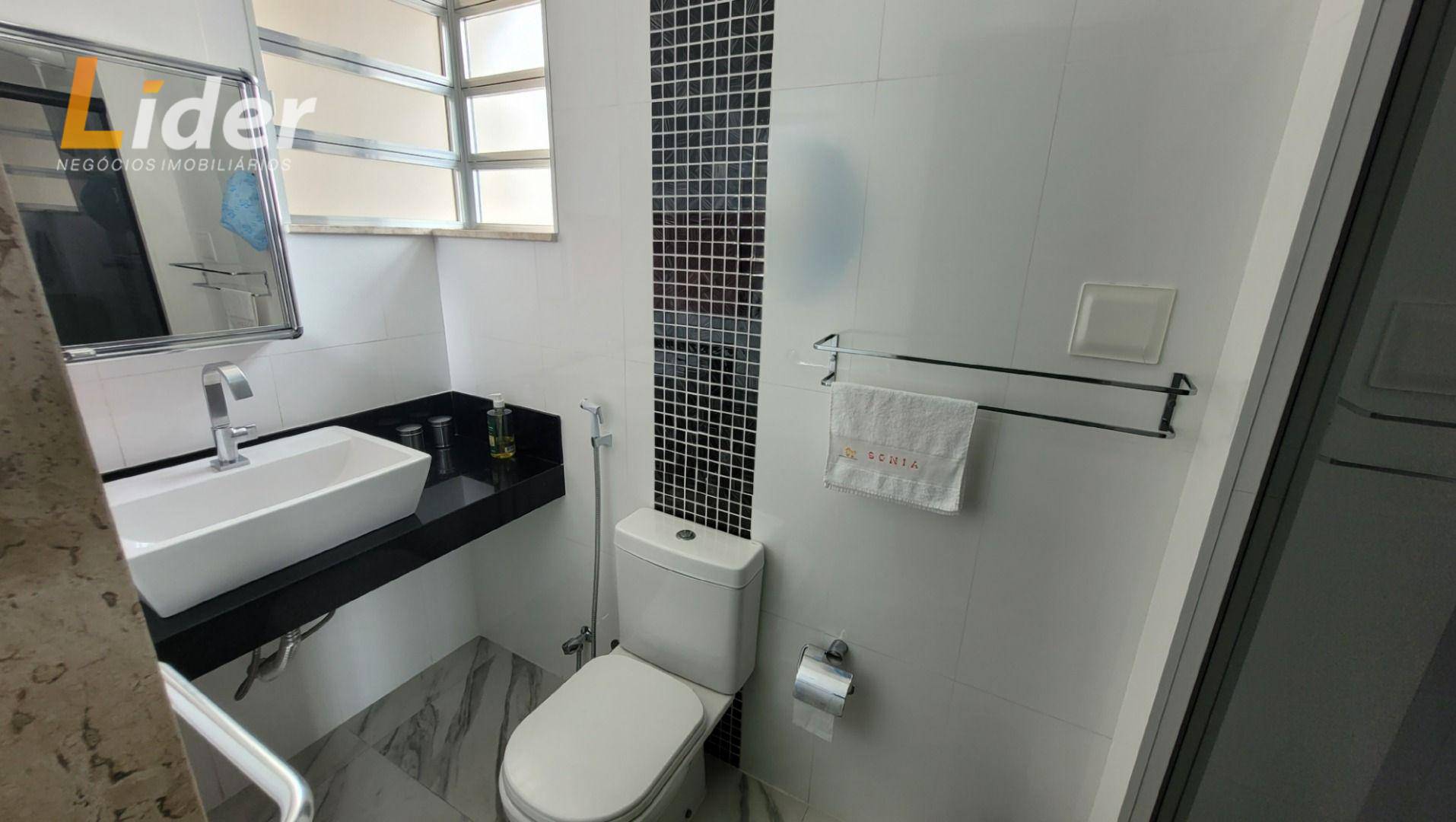 Apartamento à venda com 2 quartos, 68m² - Foto 9