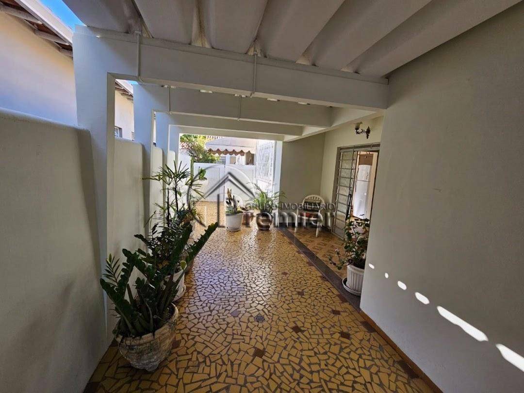 Casa à venda com 2 quartos, 225m² - Foto 7