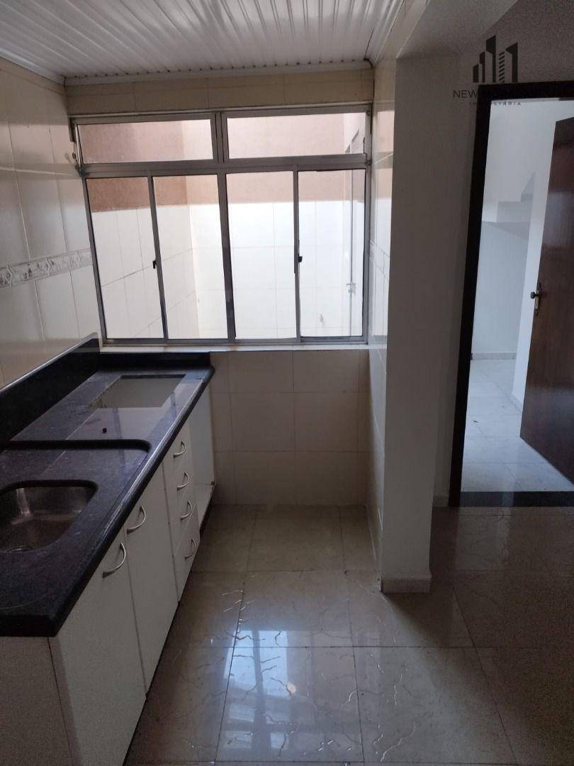 Sobrado à venda com 3 quartos, 110m² - Foto 3