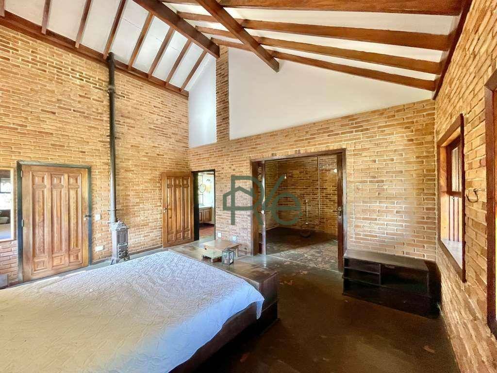 Casa de Condomínio à venda com 3 quartos, 450m² - Foto 25