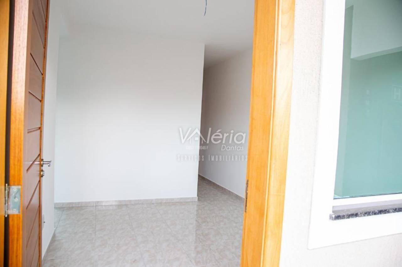 Apartamento à venda com 2 quartos, 45m² - Foto 3