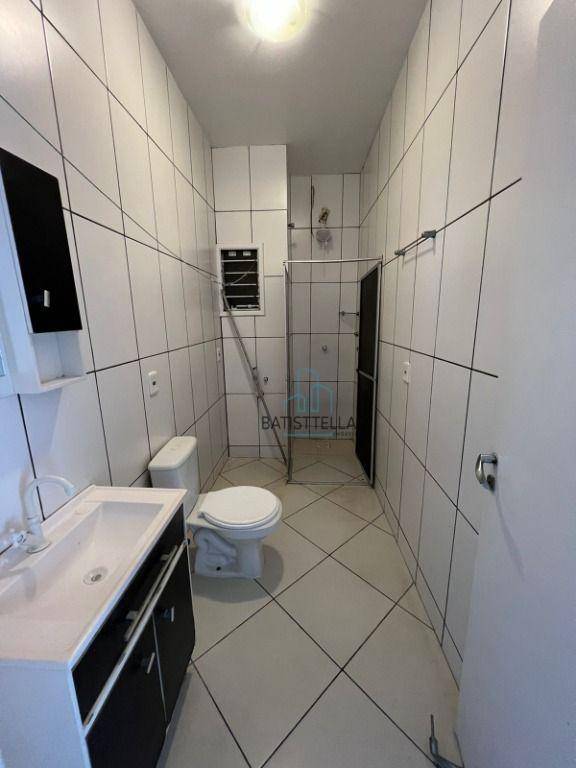 Apartamento à venda com 1 quarto, 40m² - Foto 2