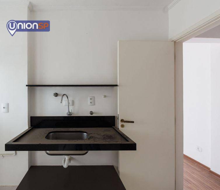 Apartamento à venda com 2 quartos, 60m² - Foto 13