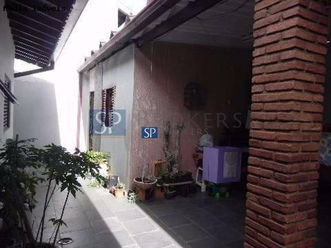 Casa à venda com 3 quartos, 200m² - Foto 17