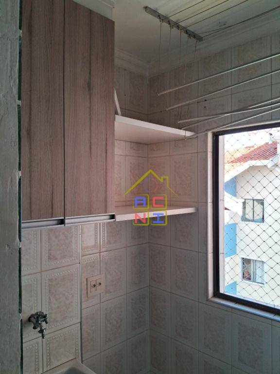 Apartamento à venda com 2 quartos, 72m² - Foto 10