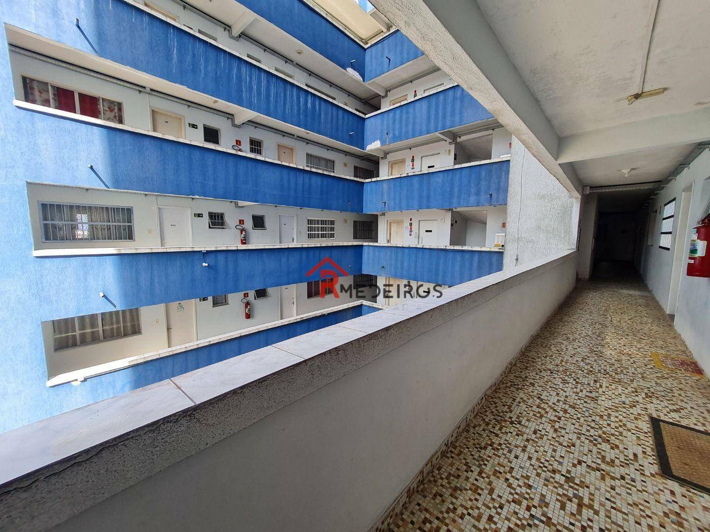 Apartamento à venda com 2 quartos, 70m² - Foto 14