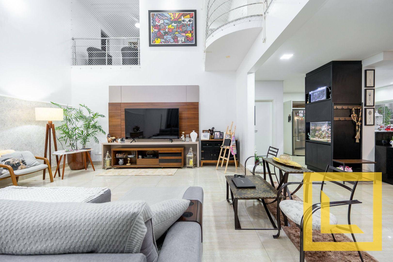 Casa à venda com 3 quartos, 320m² - Foto 5