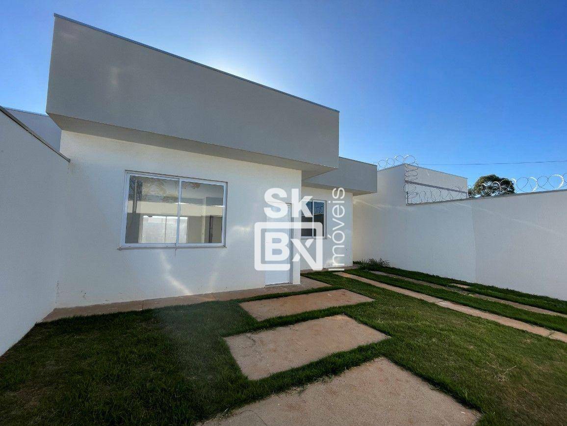 Casa à venda com 2 quartos, 250m² - Foto 2