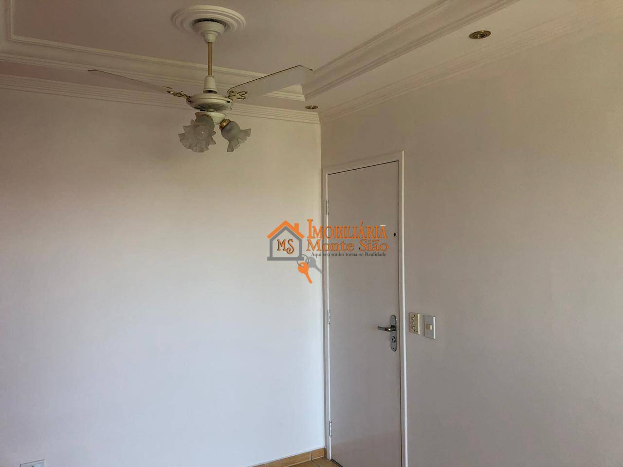 Apartamento para alugar com 2 quartos, 55m² - Foto 13