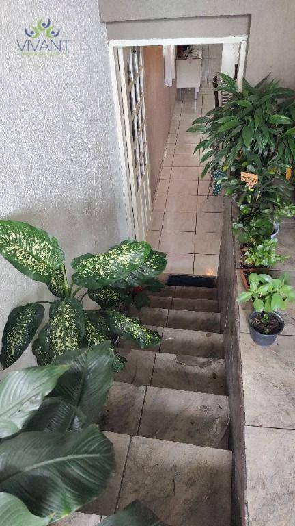 Casa à venda com 3 quartos, 120m² - Foto 4