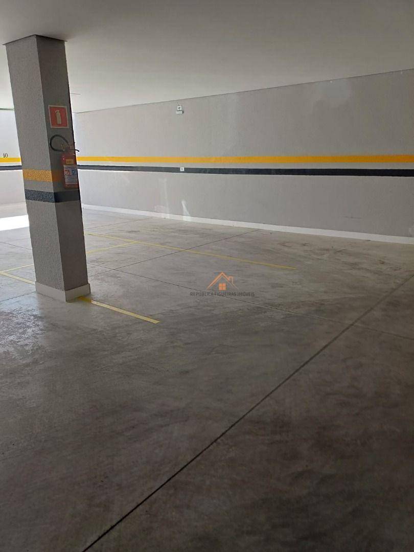 Cobertura à venda com 2 quartos, 100m² - Foto 3